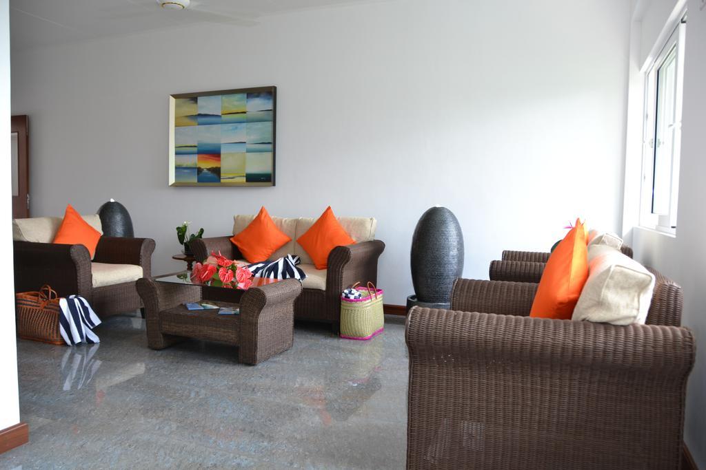 The Old School Self-Catering Apartment Praslin Екстериор снимка